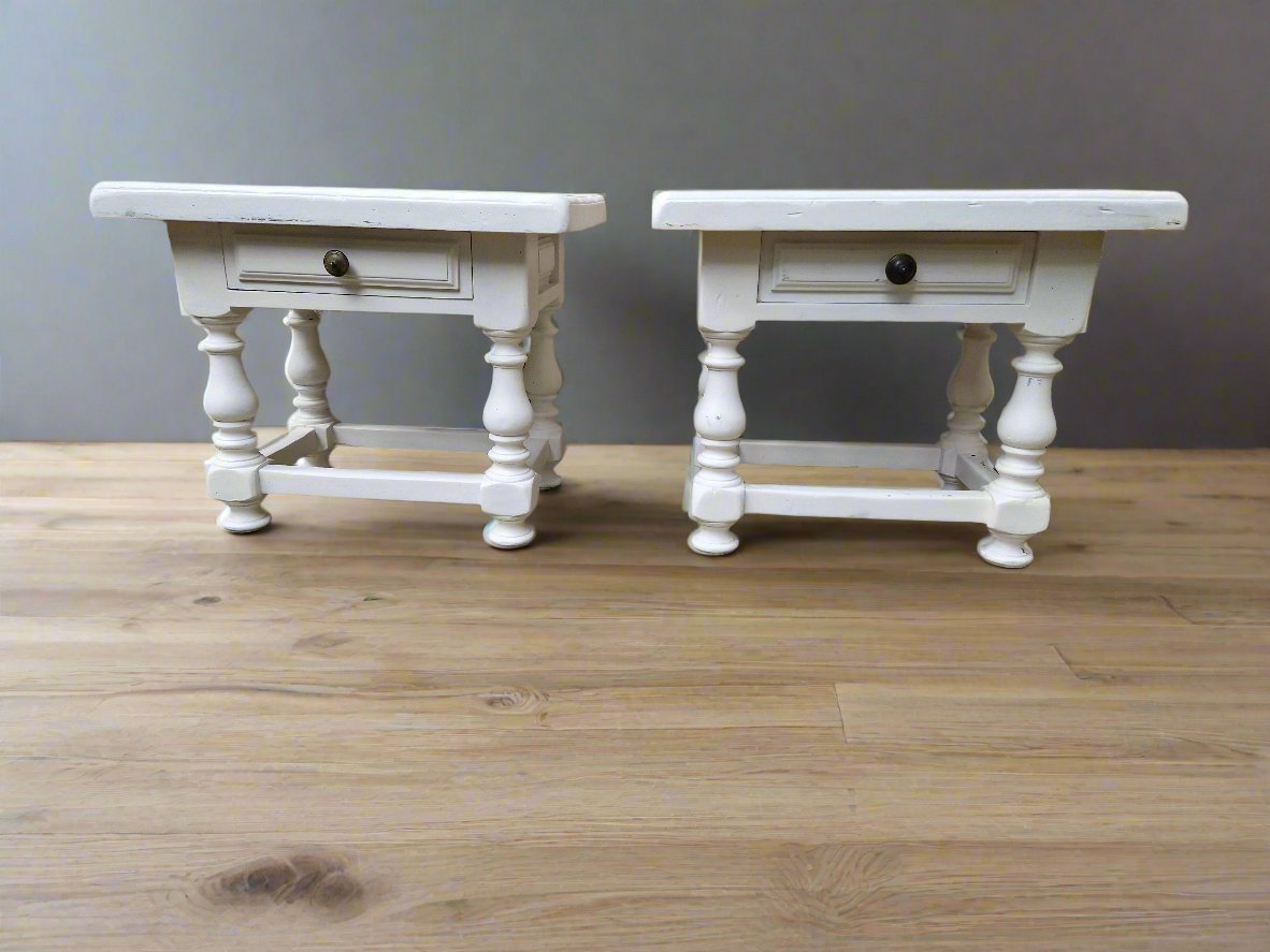 'Berg' - Solid Oakwood Bedside Tables