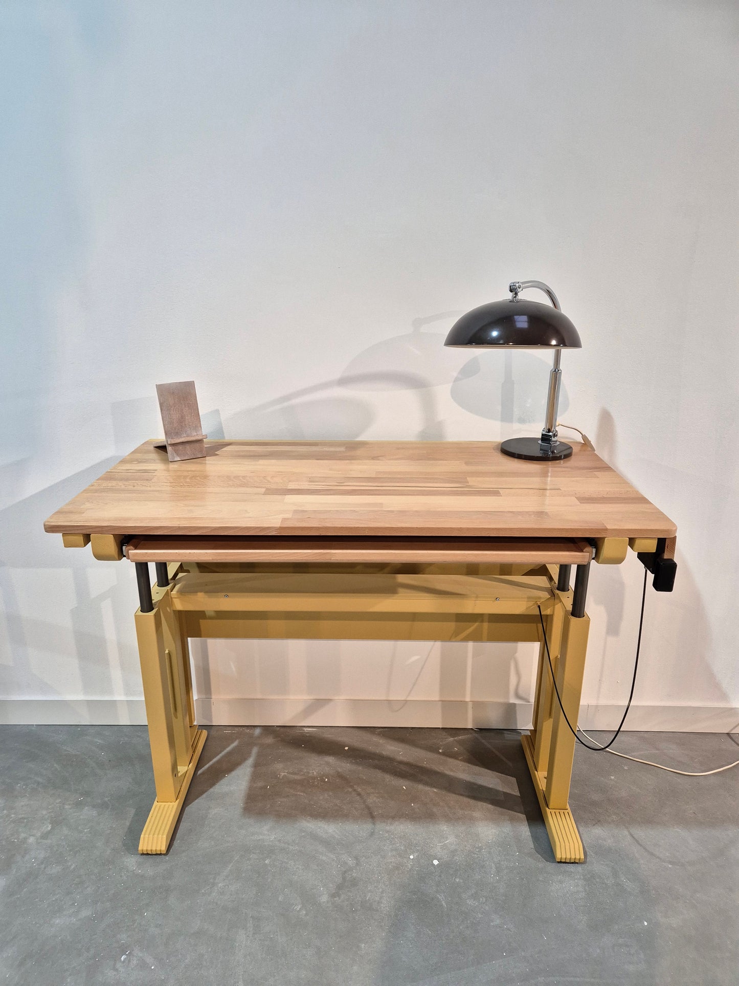 'Binsfeld' - Beechwood and Metal Adjustable Mechanized Sit/Stand Desk