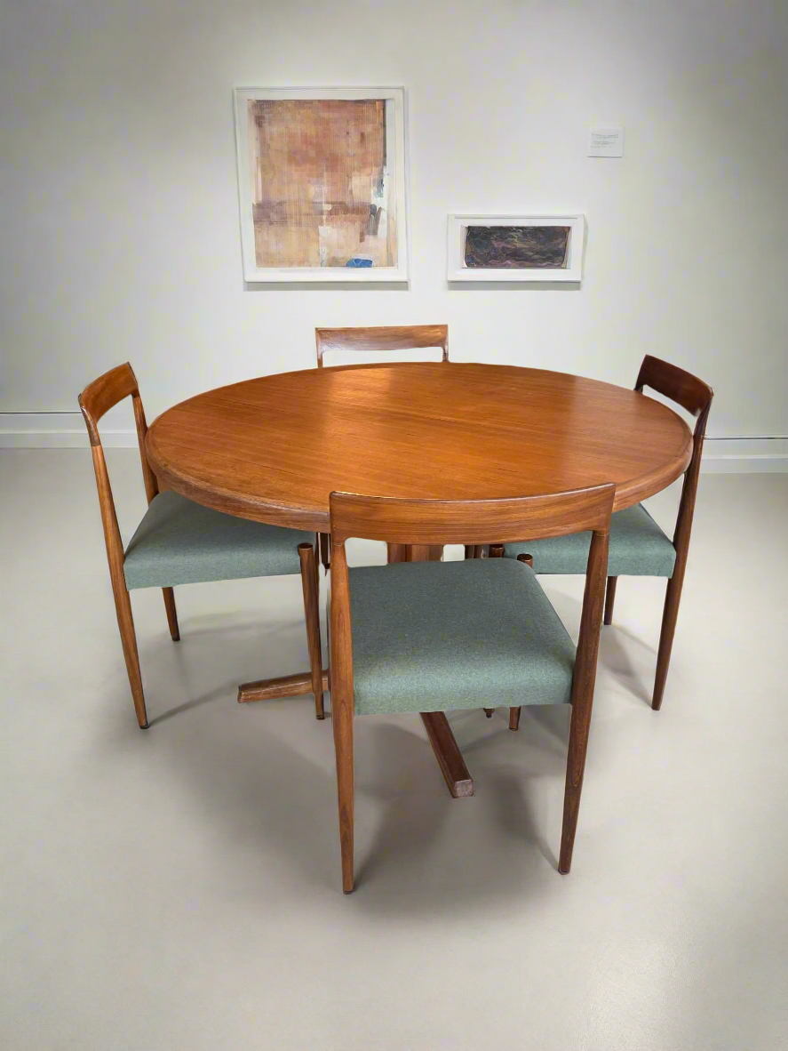 'Itzig' Mid-century Modern Dining Chair - Mist Grey - Price on Request