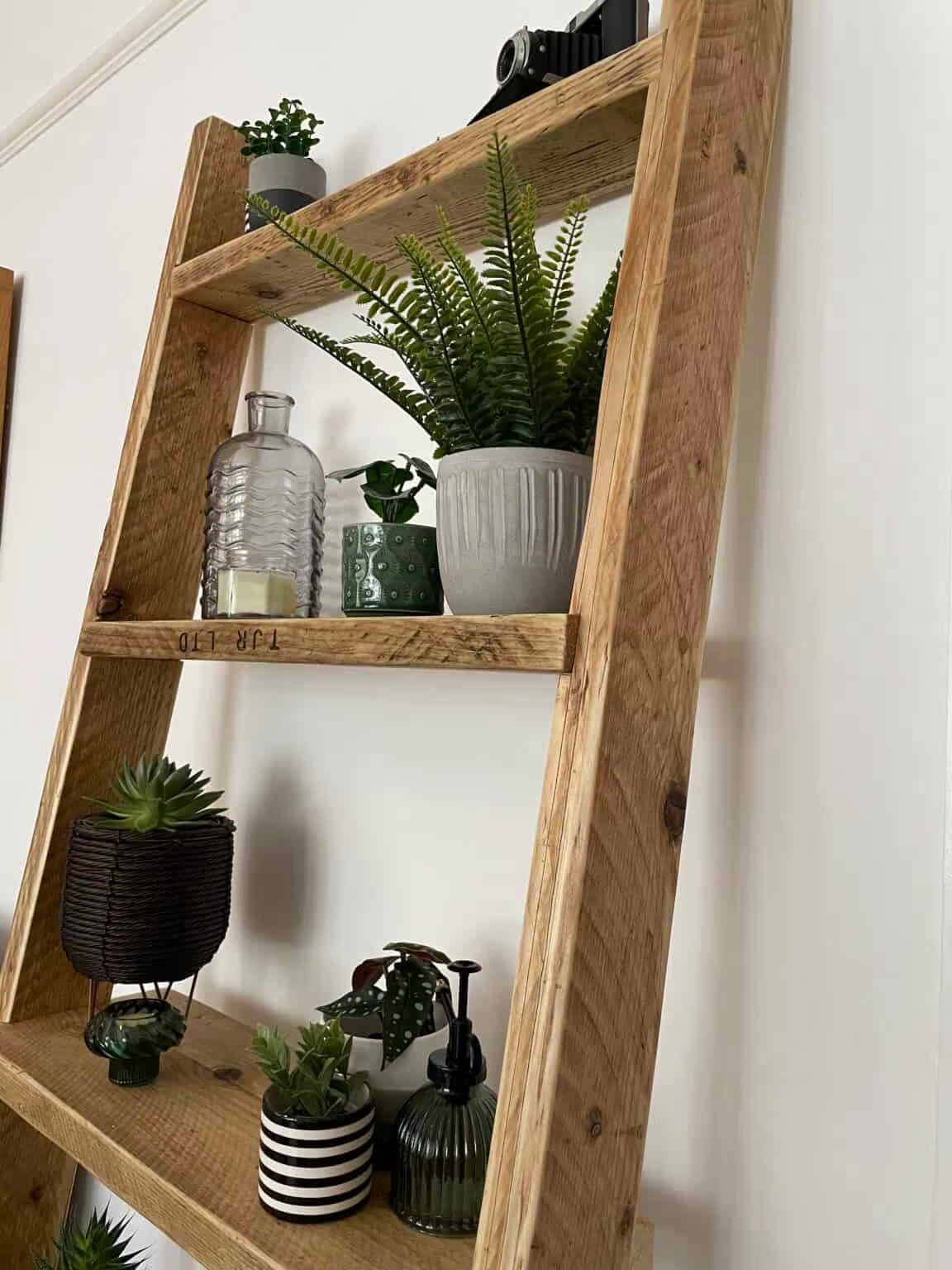 THE PISA - Reclaimed Wooden Ladder Shelves