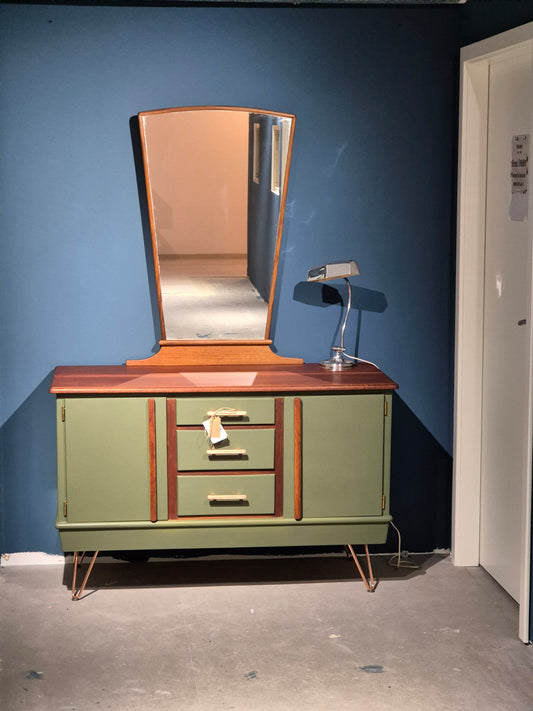'Schrëndelr' Commode